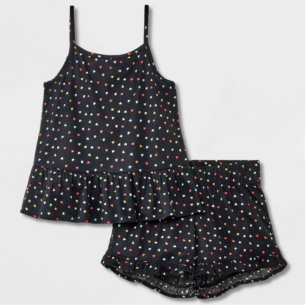 Adorable girls heart Pj’s Size:8 (A3) (B20)
